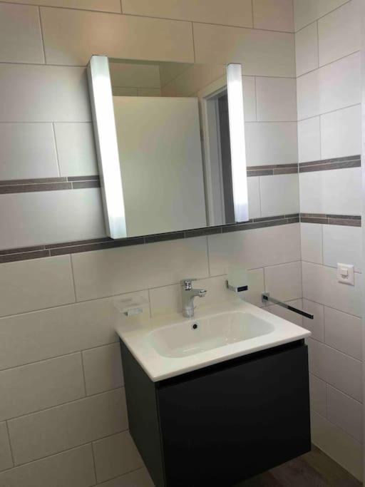 Ferienwohnung Proche Lausanne: Studio Bien Equipe Prilly Exterior foto