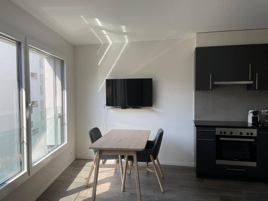 Ferienwohnung Proche Lausanne: Studio Bien Equipe Prilly Exterior foto